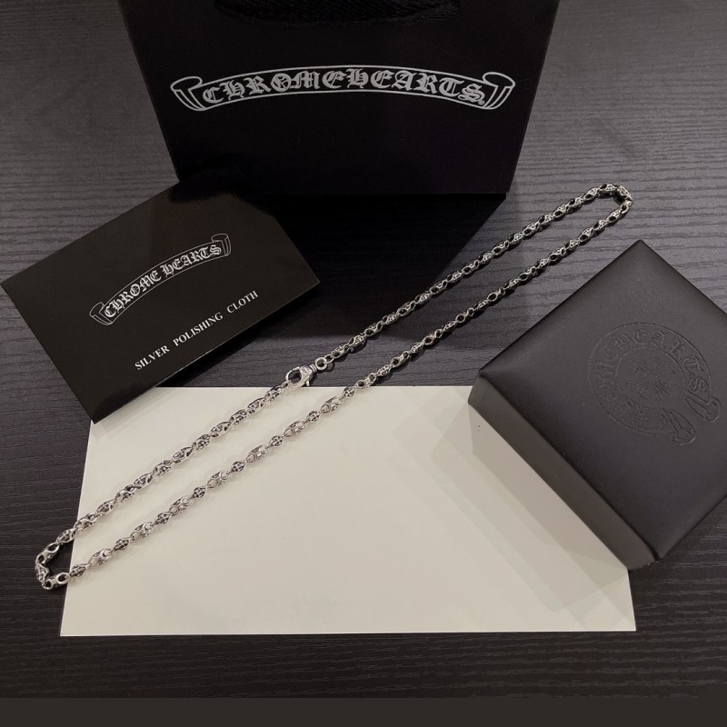 Ch**me He**ts necklaces